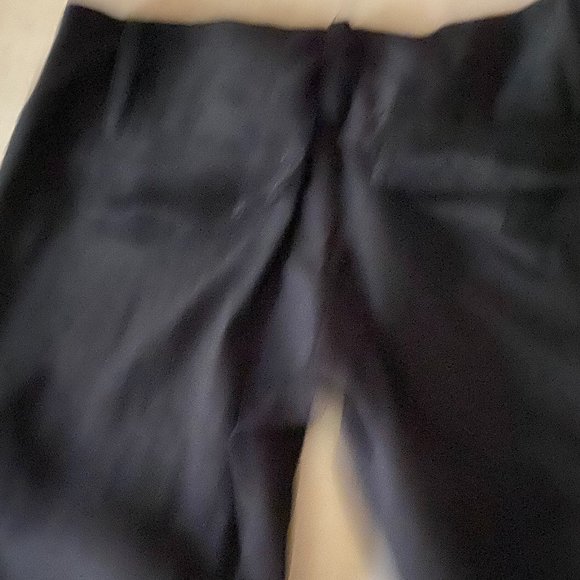 LIKE NEW SILHOUETTE N Y DRESSY PANTS - Picture 3 of 4